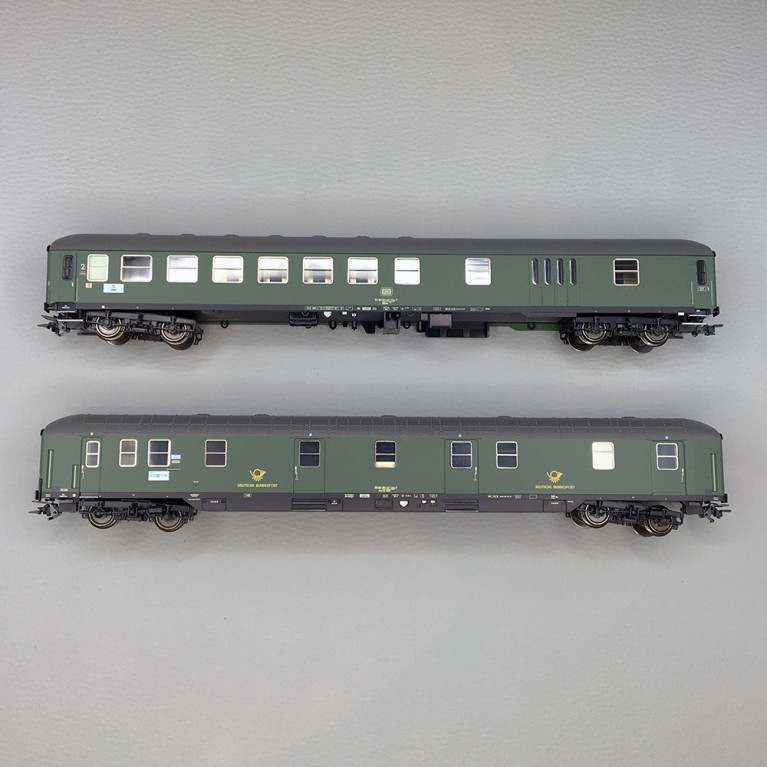 2 wagons postaux, DB, Ep. IV - Marklin 42850 - HO 1/87