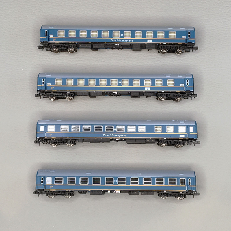 Coffret 4 voitures OSShD Type B « Touristen-Express », DR, livrée bleue, Ep. III - Arnold HN4420 - N 1/160