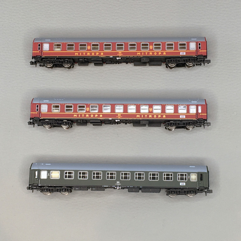 Coffret 3 voitures OSShD Type B « Spree-Alpen-Express », DR, livrée verte et rouge, Ep. IV - Arnold HN4423 - N 1/160