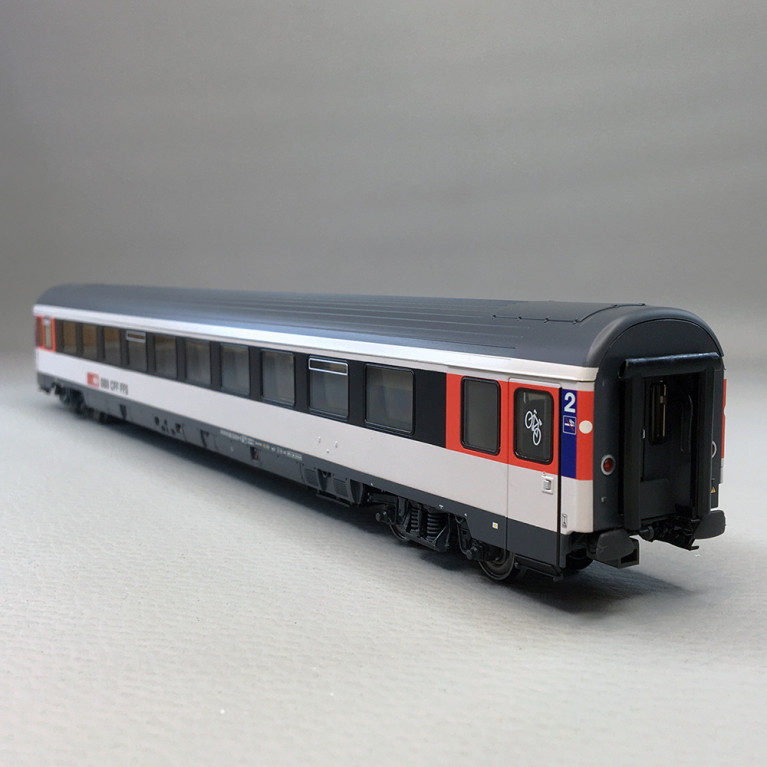 Voiture voyageur UIC Z1 B, SBB CFF Ep. V/VI - Lsmodels 472300 - HO 1/87