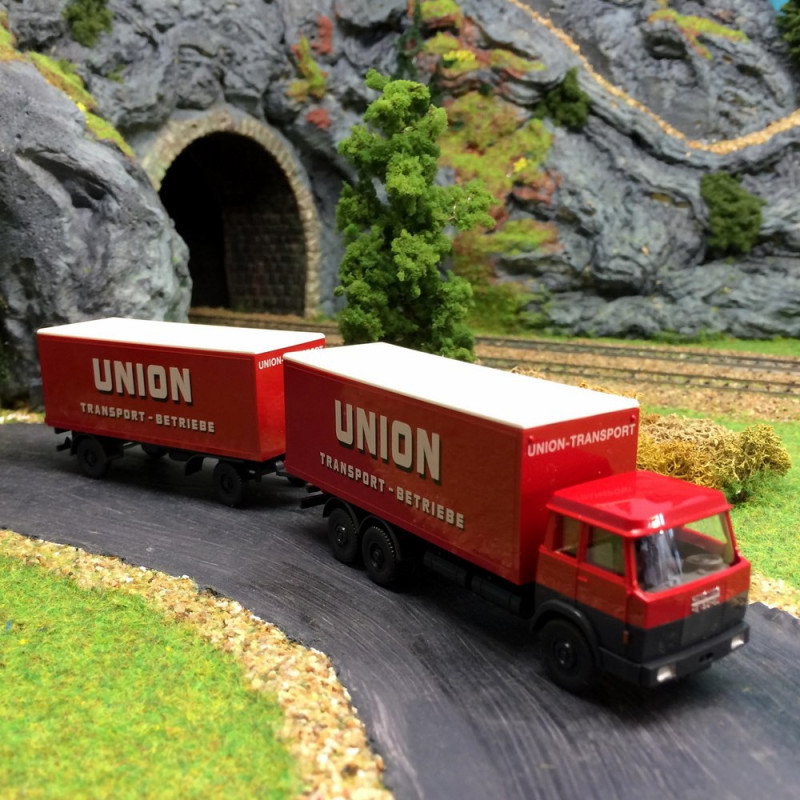 Camion avec remorque Hanomag Union -HO-1/87-Wiking 045701