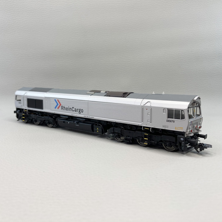 Locomotive diesel JT42CWR (classe 66), RheinCargo, Digital son + fumée, Ep. VI - Trix 25301 - HO 1/87