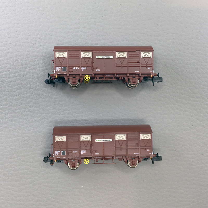 2 Wagons couverts SNCF FRET Express, Ep. IV - Arnold HNS6664 - N 1/160
