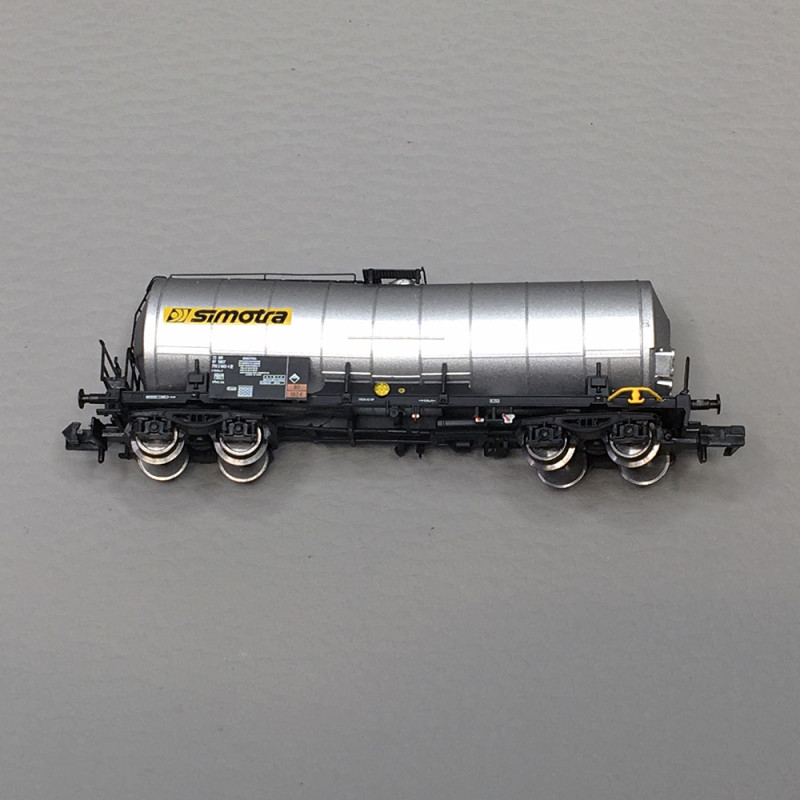 2 Wagons Citerne BP 3 Essieux SNCF Ep IV - ARNOLD HN6608 - N 1/160 Neufs