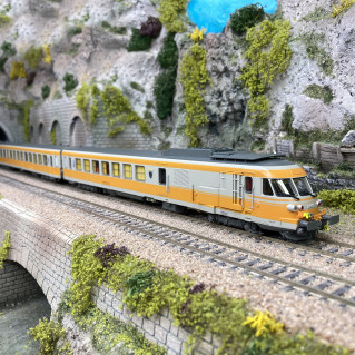 Rame De Train Tintoy En Tôle Mécanique Clé Ancienne Repeinte 28 Cm