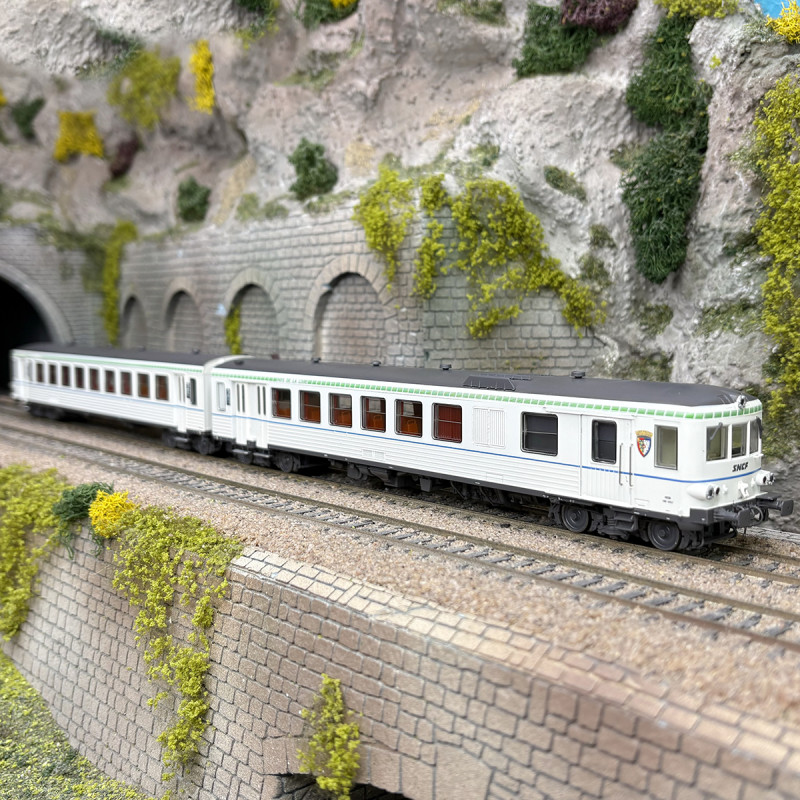 HJS2467 SNCF X 73500 diesel railcar Limousin ep VI