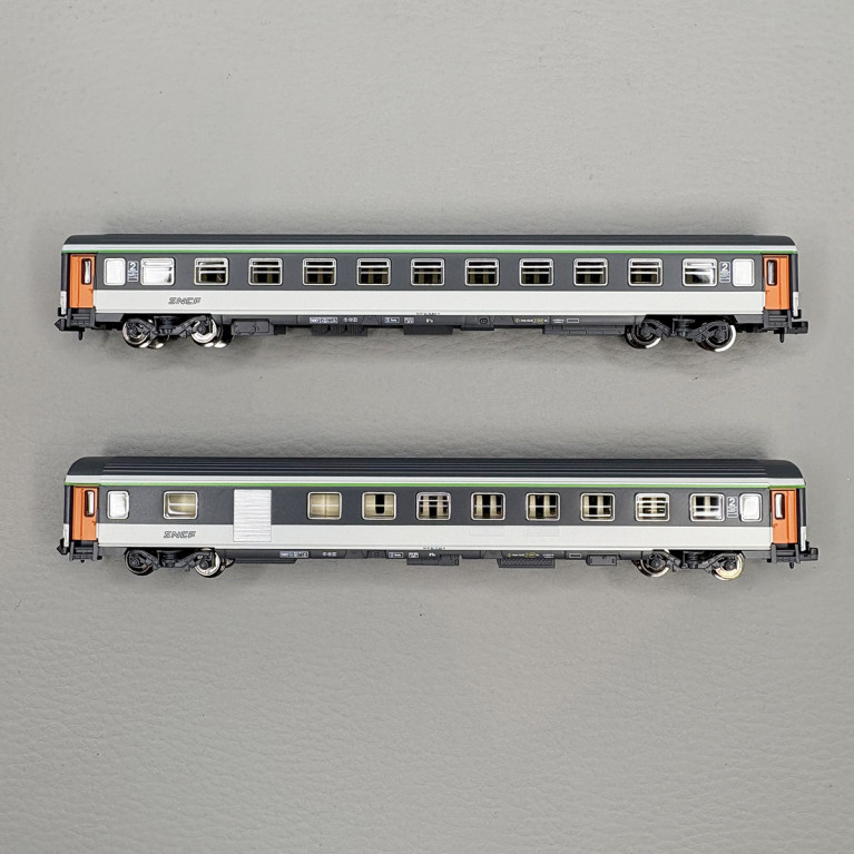 2 voitures Corail Vu mixte 2 CL / fourgon + 2 CL, (B11u + B6Du), Sncf,  Ep V - PIKO 94504 - N 1/160