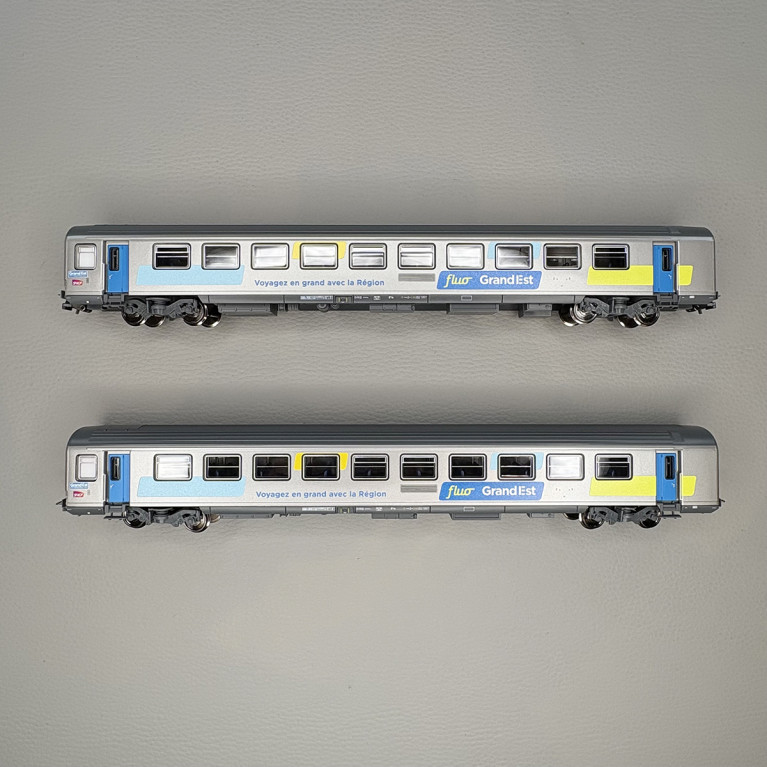 2 voitures Corail Vtu FLUO, 2CL, B11tu, Grand Est, Sncf, Ep VI - PIKO 97312 - HO 1/87