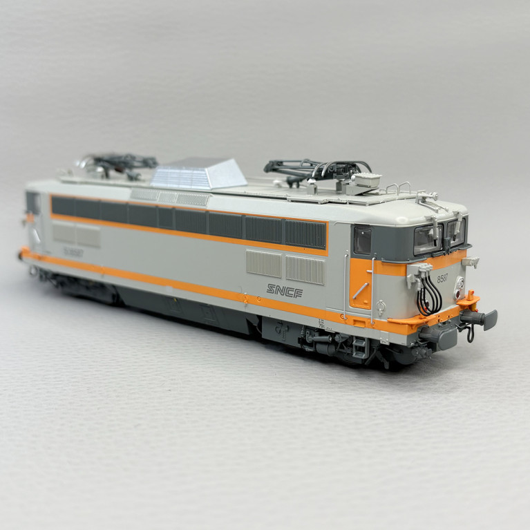 Locomotive électrique BB 508587, Dijon-Perrigny, Sncf, Ep. V - R37 41079 - HO 1/87