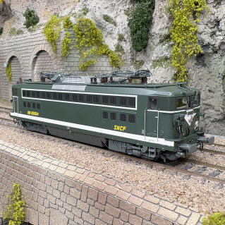 R37 41034 locotracteur BB 63137 LA PLAINE - SNCF - H0 - Ep III-IV