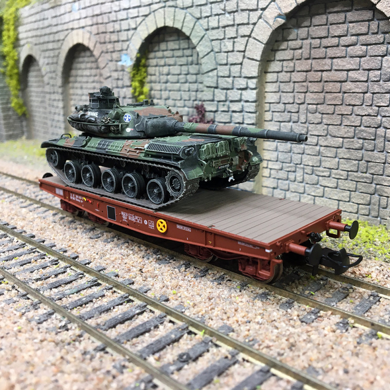 Wagon Porte-char REE WBA-035 - SNCF + AMX 30 Du Breuil - Échelle HO (1:87)
