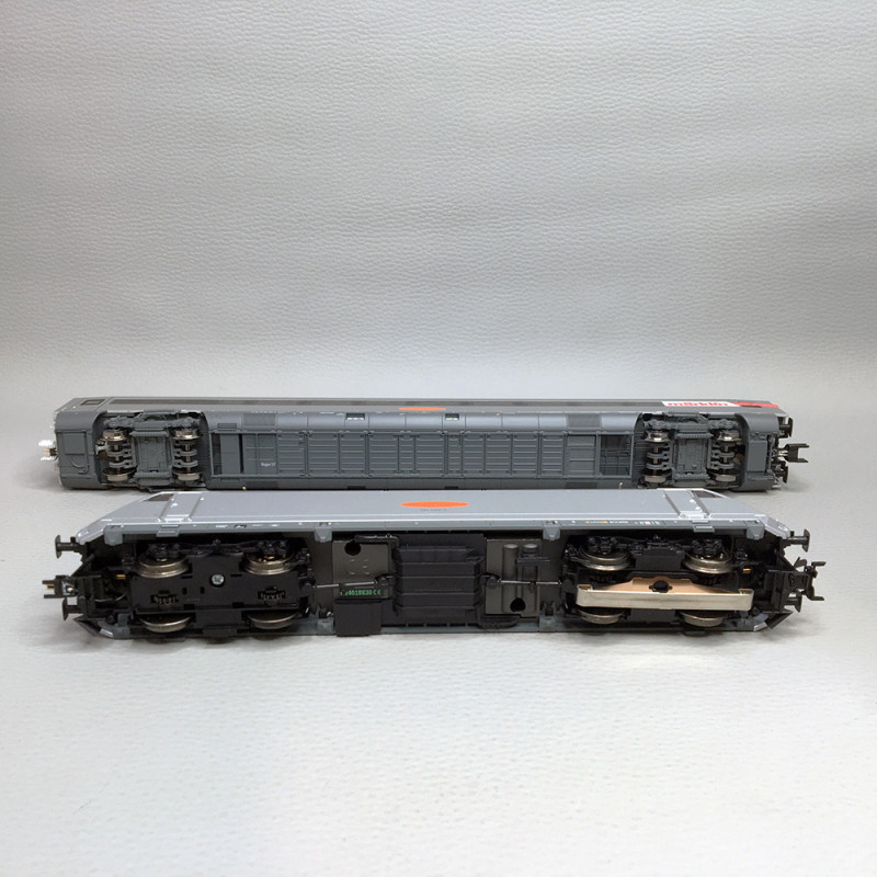 Rame train Metropolitan Express (MET), locomotive + 7 voitures, Digital Son, Ep. V - MARKLIN 26931 - HO 1/87