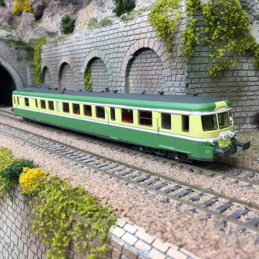Autorail X 2899 Jupé, 1CL Origine, Olive/Jaune, RENNES, SNCF, Ep. III - REE MB228 - HO 1/87