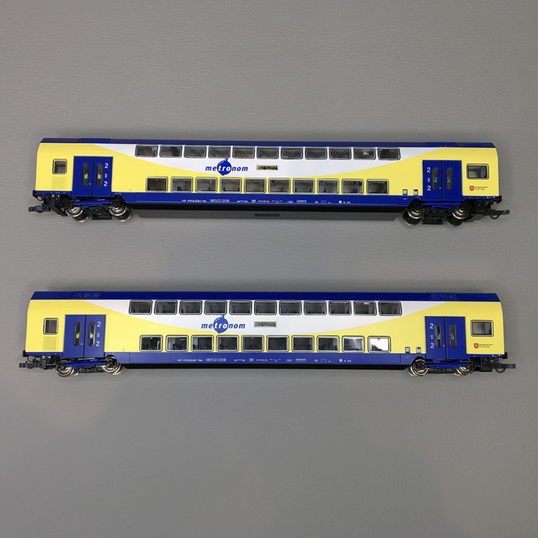2 voitures à deux étages, type DBpza, 2nd CL, Metronom, Ep. VI - ROCO 6200106 - HO 1/87