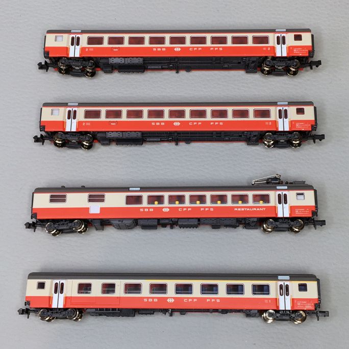 4 wagons express "Swiss Express" Partie 1, CFF, Ep. IV - MINITRIX 18720 - N 1/160