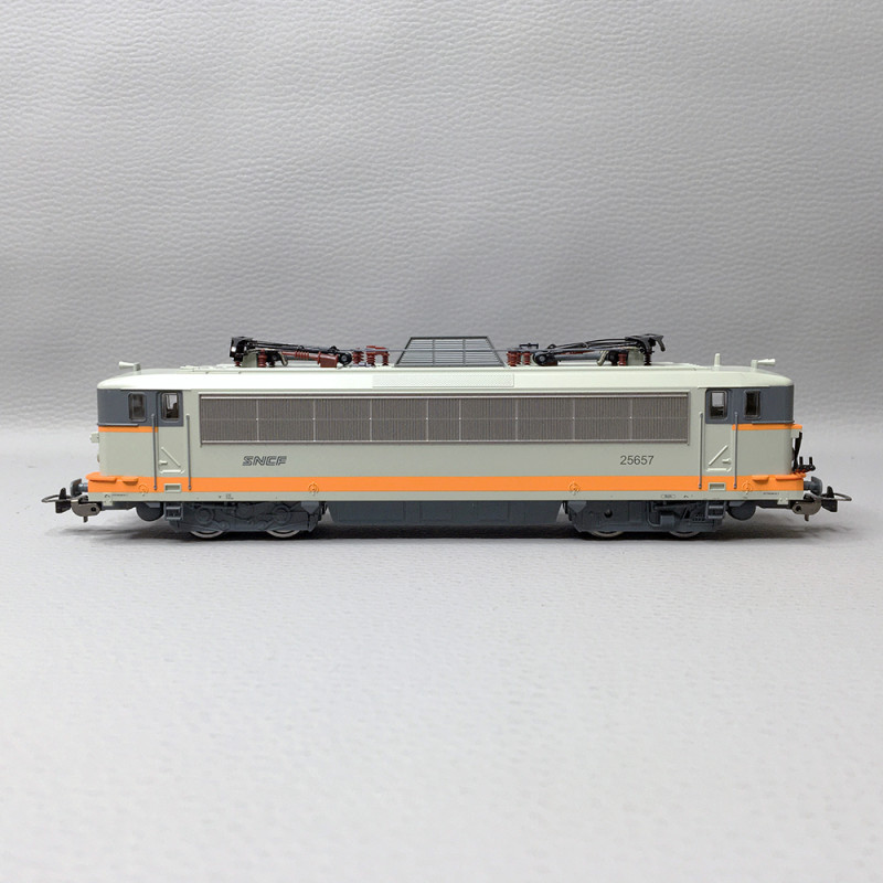 Locomotive électrique BB 25657, SNCF, Ep. IV - PIKO 96539 - HO 1/87