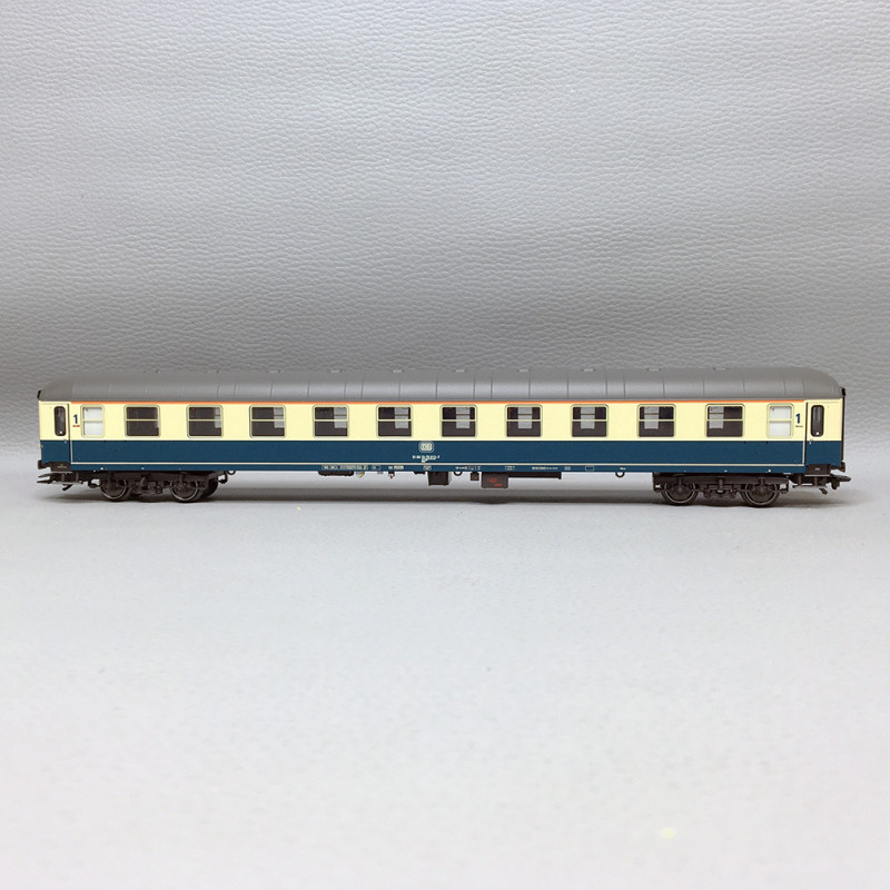 Voiture de train express Am 203, 1CL, DB, Ep. IV - MARKLIN 43914 - HO 1/87
