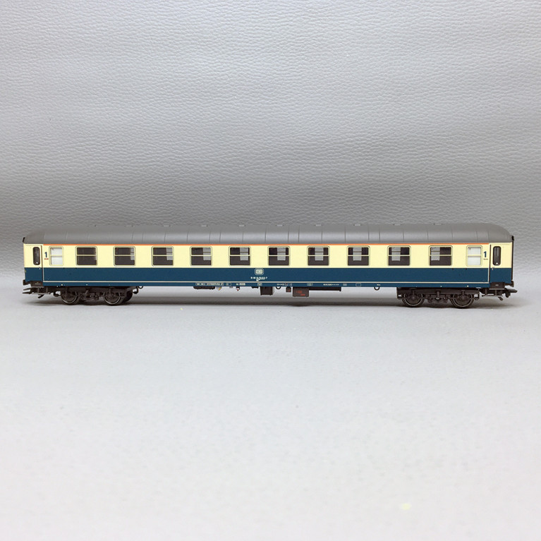 Voiture de train express Am 203, 1CL, DB, Ep. IV - MARKLIN 43914 - HO 1/87