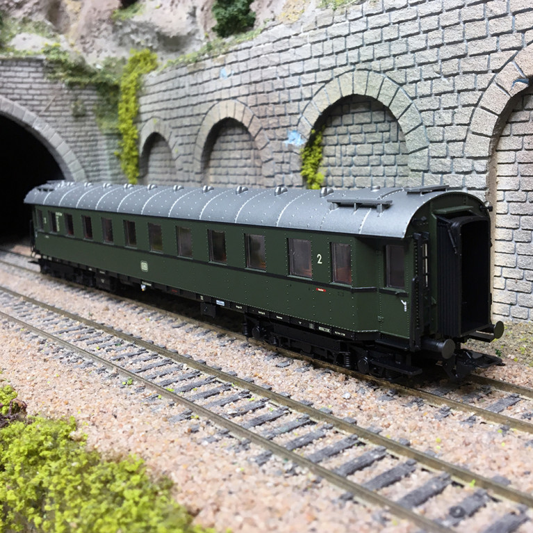 Voiture de train express B4üwe, 2CL, DB, Ep. III - MARKLIN 42521 - HO 1/87