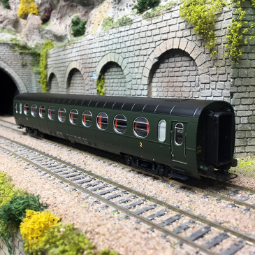 Voiture allégée état B10, "Saucisson", SNCF, Ep. III - REE VB472 - HO 1/87