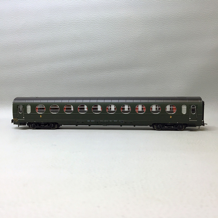 Voiture allégée état B10, "Saucisson", SNCF, Ep. III - REE VB472 - HO 1/87