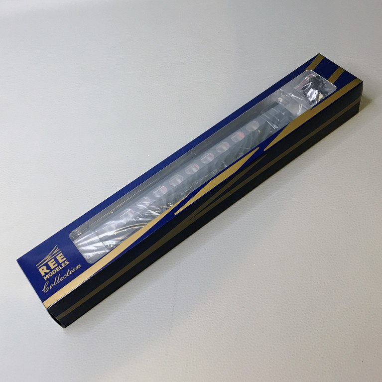 Voiture allégée état B10, "Saucisson", SNCF, Ep. III - REE VB472 - HO 1/87