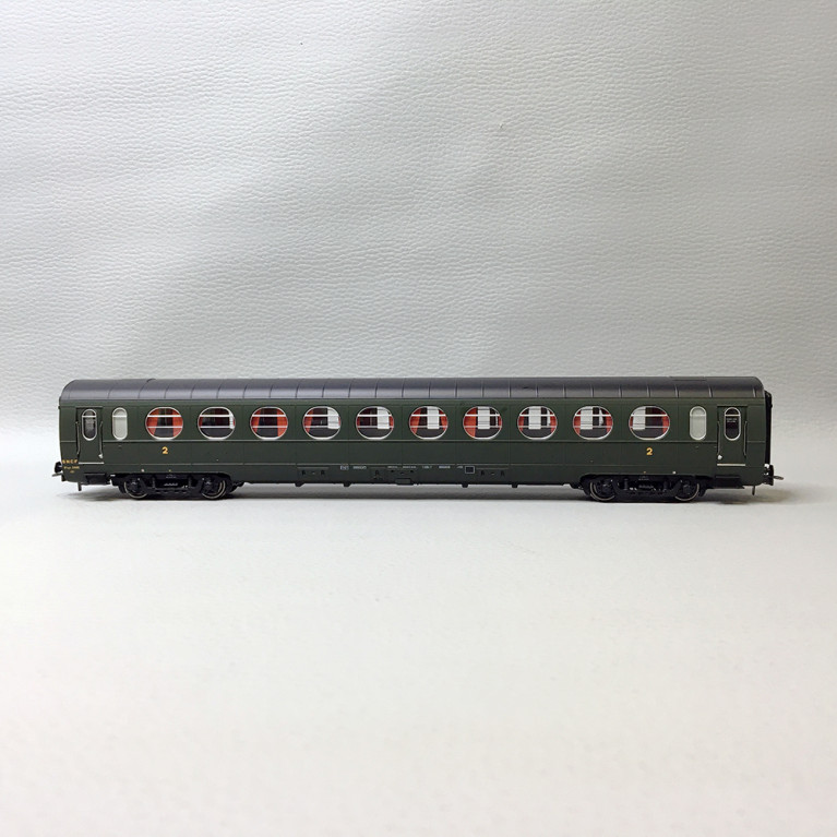Voiture allégée état B10, "Saucisson", SNCF, Ep. III - REE VB473 - HO 1/87
