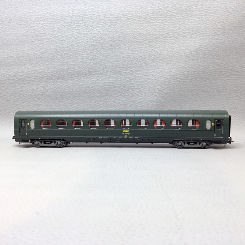 Voiture allégée état B10, "Saucisson", SNCF, Ep. IV - REE VB477 - HO 1/87