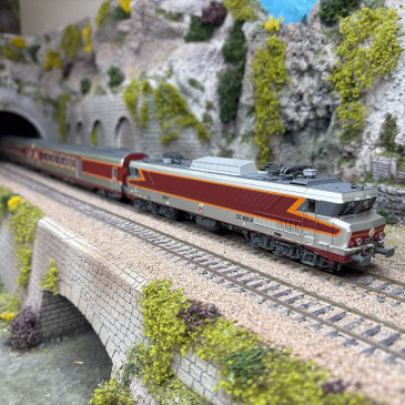 Coffret grand confort SNCF "Capitole", 3R AC, Digital, Ep. IV - LSMODELS 11503 - HO 1/87