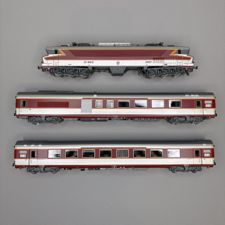 Coffret grand confort SNCF "Capitole", Ep. IV - LSMODELS 11003 - HO 1/87