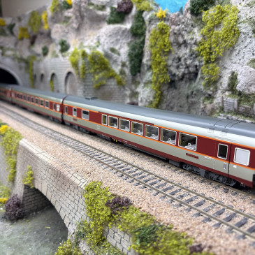 Voitures grand confort SNCF "Capitole", Ep. IV - LSMODELS 40083DC - HO 1/87