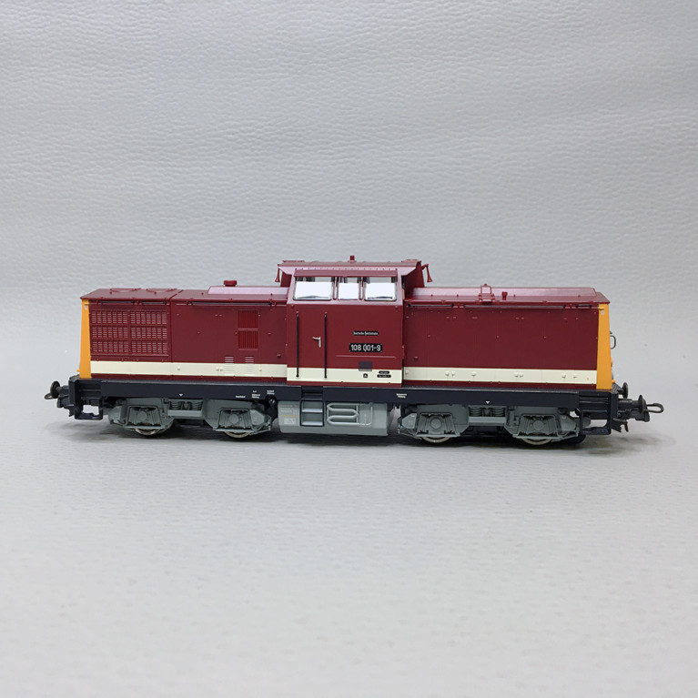 Locomotive diesel 108 001-9, DR, Ep. IV - ROCO 70817 - HO 1/87