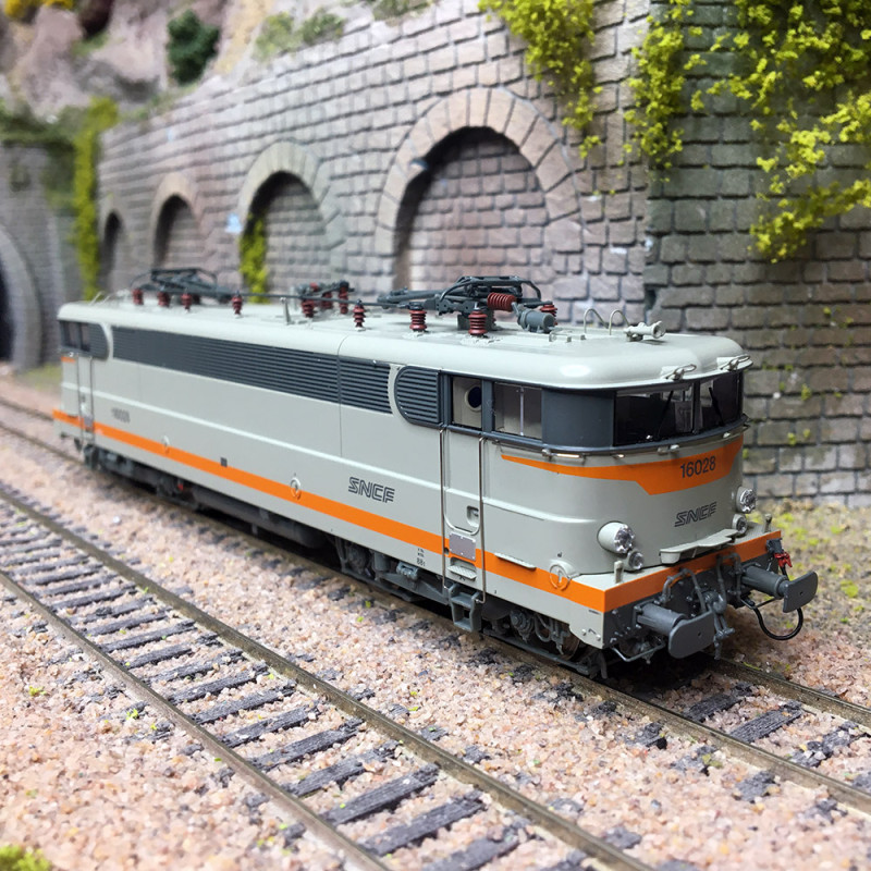 Locomotive électrique BB 16028 Achères, SNCF, 3R AC, Ep.V - REE MB-207SAC - HO 1/87
