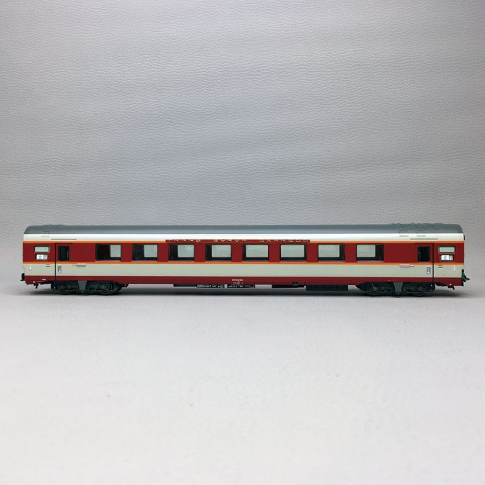 Voiture Grand Confort A8u, TEE "Le Kléber", SNCF, Ep. IV - JOUEF HJ4194 - HO 1/87