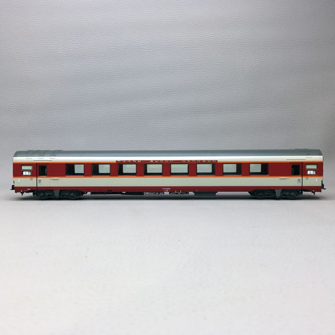 Voiture Grand Confort A8u, TEE "Le Kléber", SNCF, Ep. IV - JOUEF HJ4194 - HO 1/87