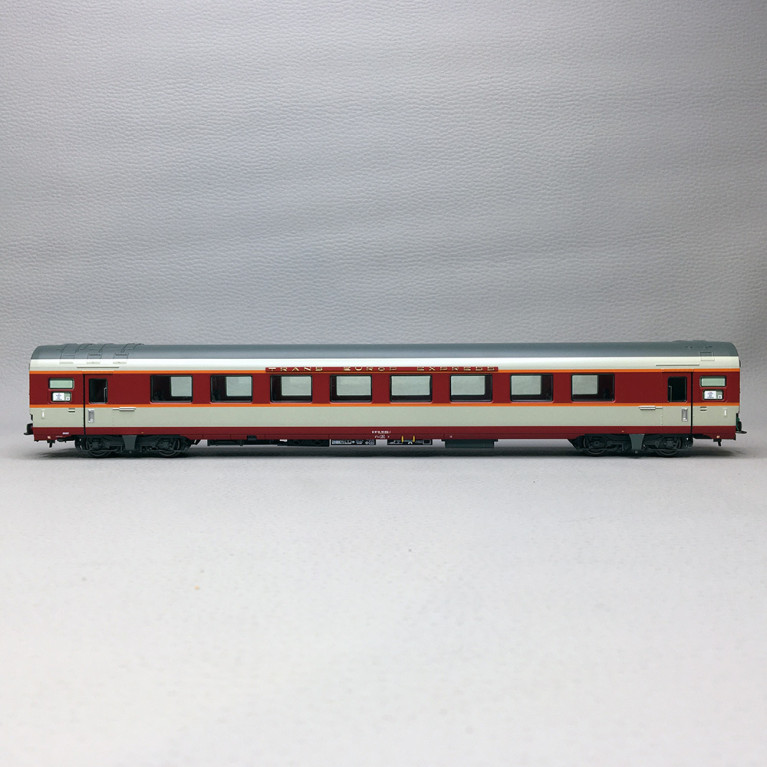 Voiture Grand Confort A8u, TEE "Le Kléber", SNCF, Ep. IV - JOUEF HJ4194 - HO 1/87