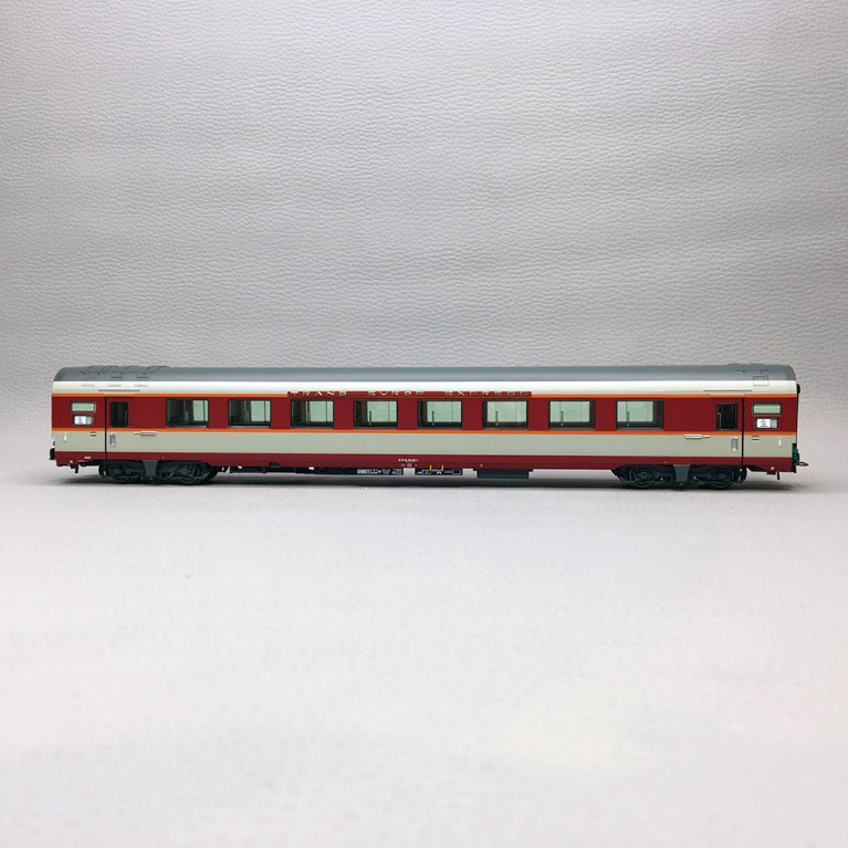 Voiture Grand Confort A8u, TEE "Le Kléber", Ep. IV - JOUEF HJ4193 - HO 1/87