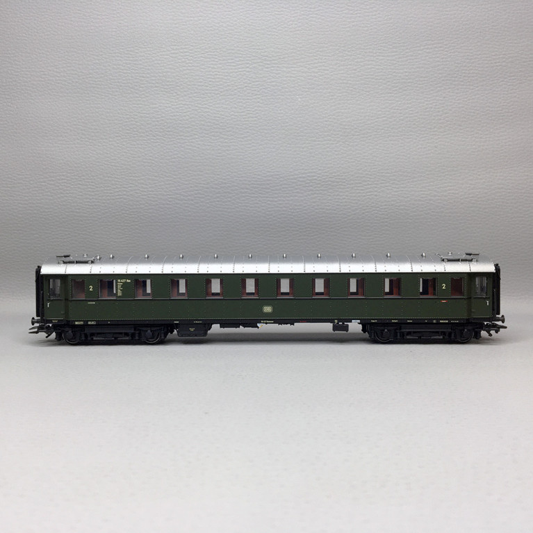 Voiture train express B4üwe, 2e classe, DB, Ep. III - MARKLIN 42520 - HO 1/87