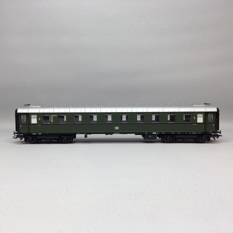Voiture train express B4üwe, 2e classe, DB, Ep. III - MARKLIN 42520 - HO 1/87