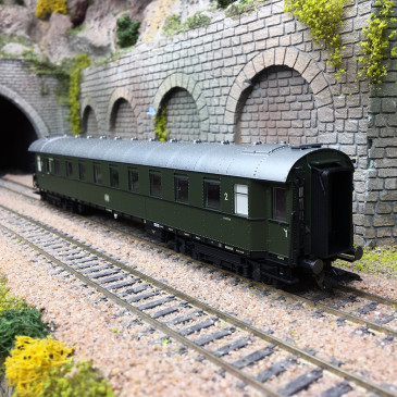 Voiture train express B4üwe, 2e classe, DB, Ep. III - MARKLIN 42520 - HO 1/87
