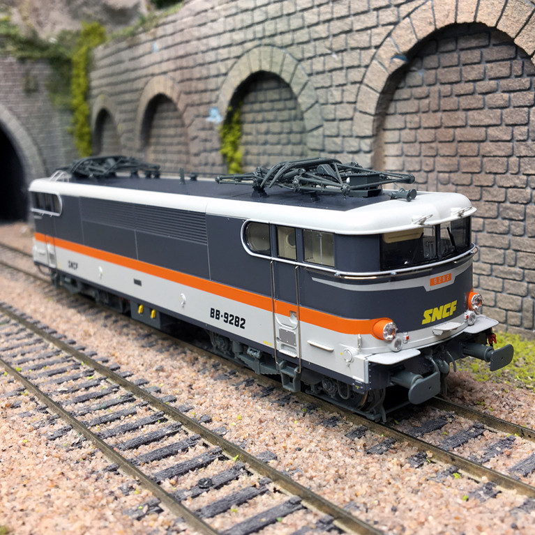 Locomotive électrique BB 9282, SNCF, 3R AC, Ep. IV/V - REE MB-205SAC - HO 1/87