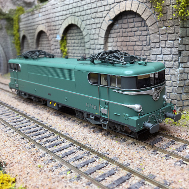 Locomotive électrique Ree Modeles BB 9282 - MB199.S - En Voyage Dijon - Sonore HO