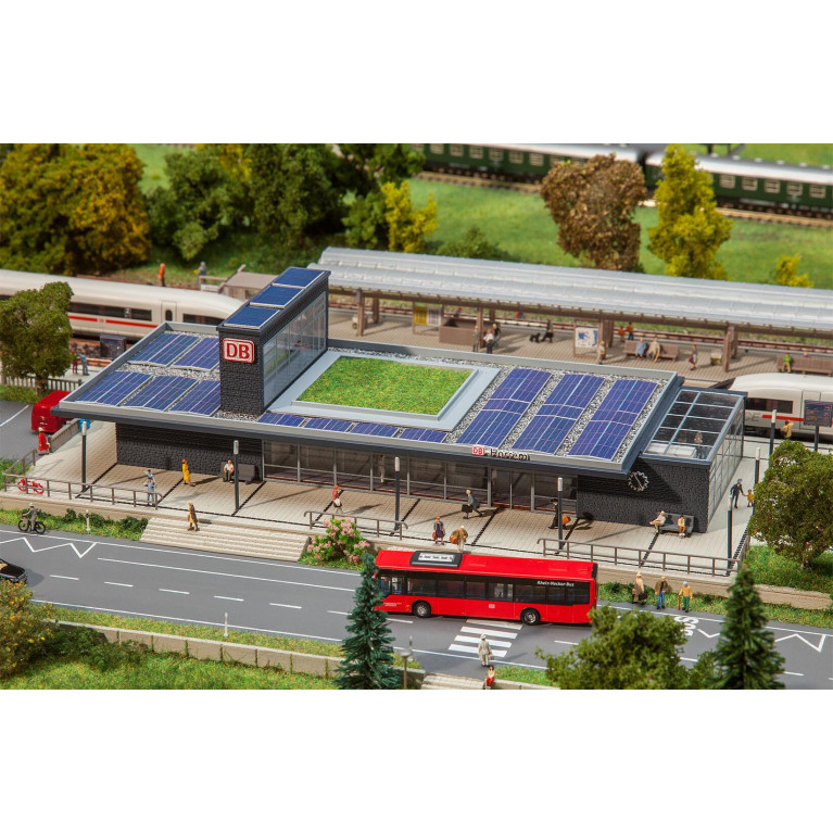 Grande gare moderne de Horrem - Faller 231724 - N 1/160