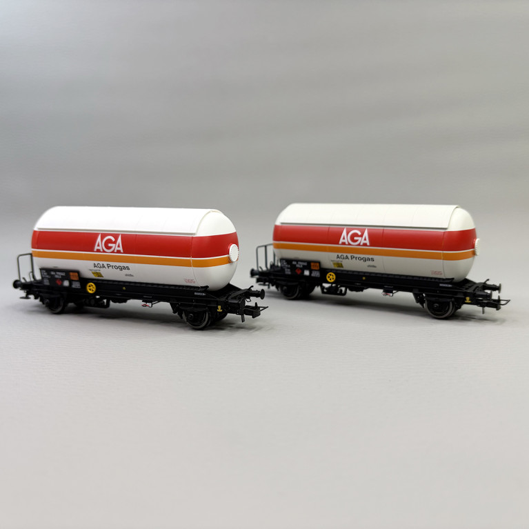 2 wagons citerne gaz, "AGA Progas", SNCF - JOUEF HJ6289