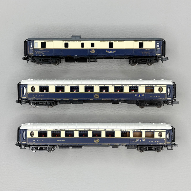 3 voitures "Etoile du Nord", CIWL - ARNOLD HN4488