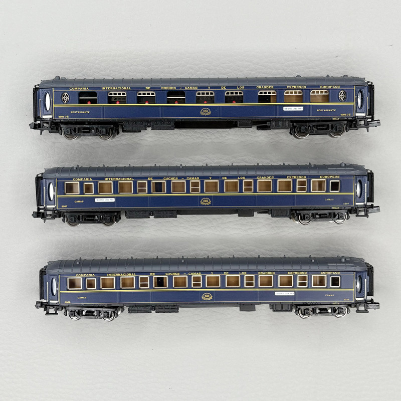 3 voitures "Sud Express", CIWL - ARNOLD HN4487