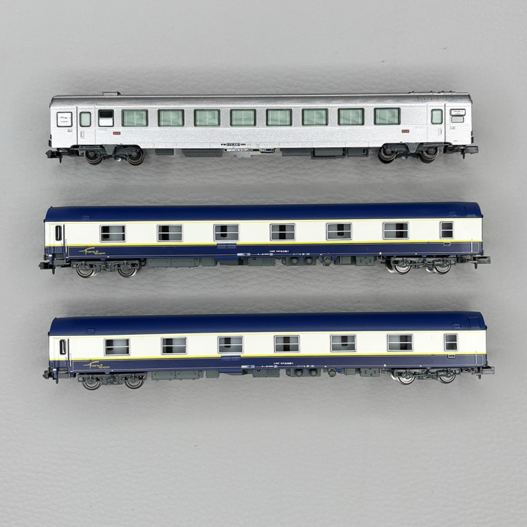 3 voitures  "train expo" coffret N°3, SNCF - ARNOLD HN4474