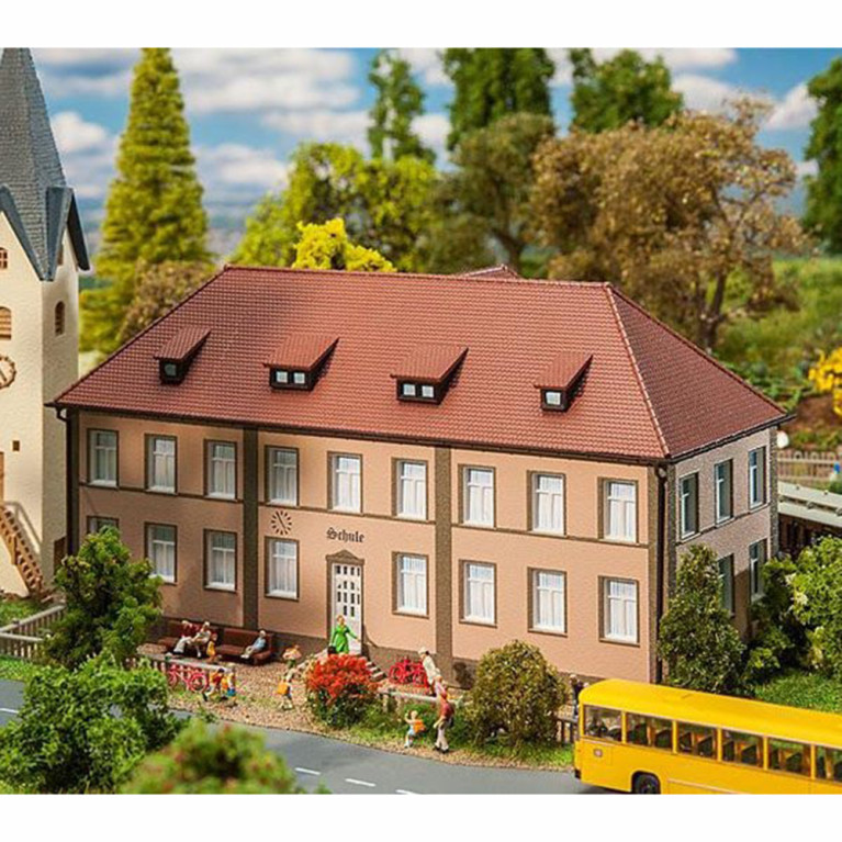 Lycée pour vieille ville - Faller 232383