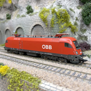 Locomotive électrique 1016 024-2, rouge trafic, ÖBB - MARKLIN 39870