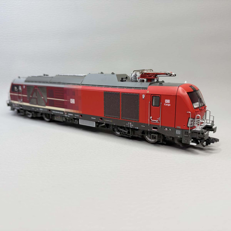 Locomotive électrique Vectron, 249 001, DB Cargo - TRIX 25293